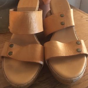 Kork Ease size 9 tan wedge comfort